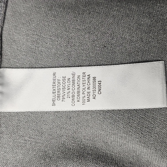 NWT Adrianna Papell Womens Gray V-neck Twofer Sweater w/B&W Faux Blouse XL - Picture 7 of 8